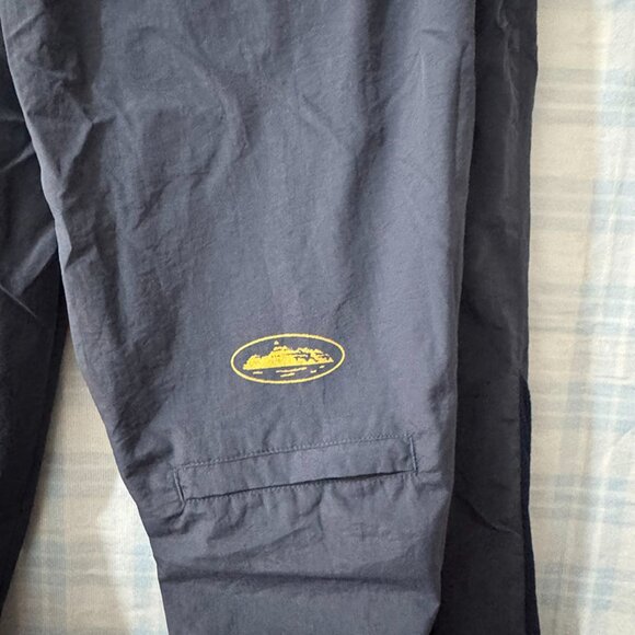 Corteiz Logo Trimmed Casual Pants - Picture 5 of 7